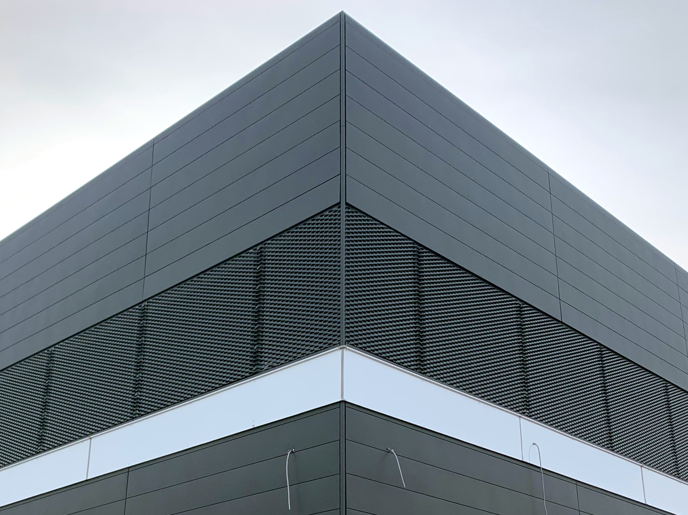 4 Lamiere stirate e forate 1